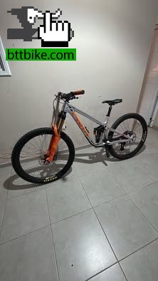 Enduro AM Pivot Firebird 2024 29&rsquo; - Impecable