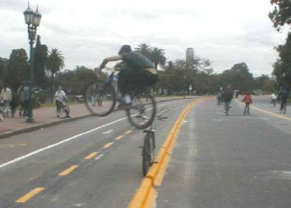 Bunnyhop sobre una bici 2