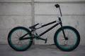 foto de bmx asfalto cuadro asfalto pesa 9.800 kgm 