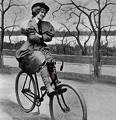 foto de Cara de bicicleta, la enfermedad ficticia para disuadir a las mujeres del siglo XIX de andar en bi