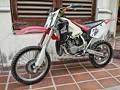 foto de Permuto moto Honda CR por DH