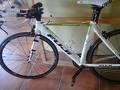 foto de Vendo  cuadro de crono fuji aloha 1.0 impecable!!! talle 50, horquilla vela y vainas carbono, supero