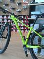 foto de specialized 29 verde fluo