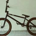 foto de bmx united su1 en excelente estado